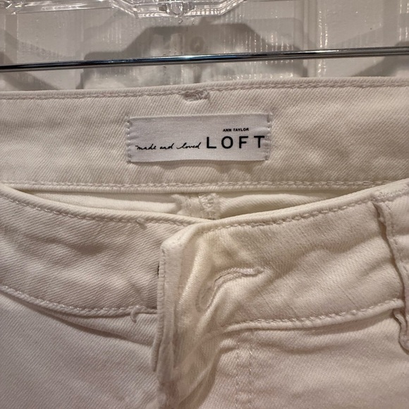 Ann Taylor Loft White Jeans Size 27/4 P - Picture 2 of 4